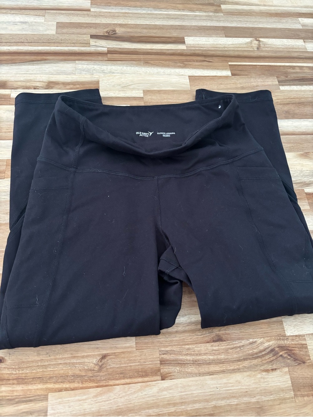 Old Navy Black High-Rise Leggings with Side Pockets